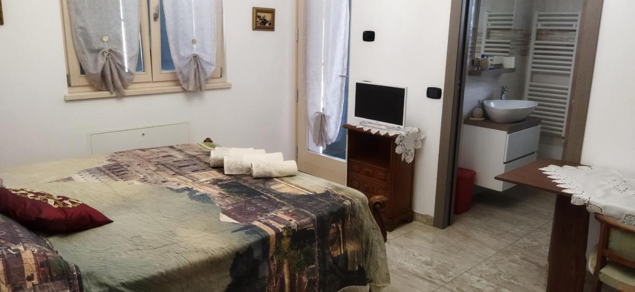 Rosa Dei Venti Sul Garda Apartment Bardolino Bagian luar foto