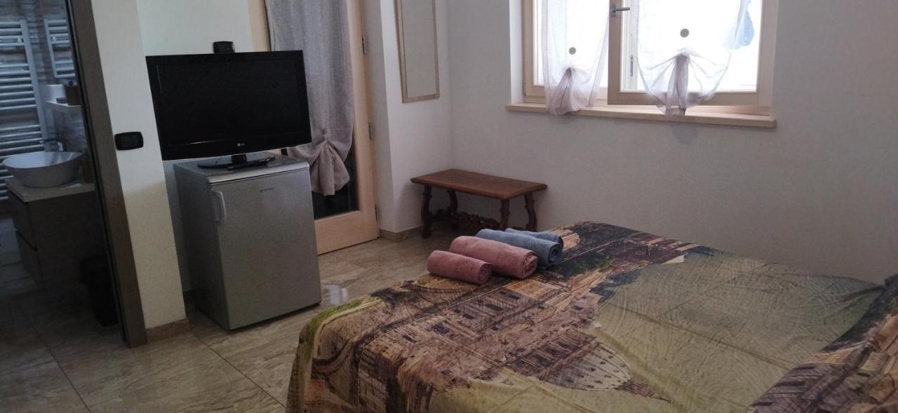 Rosa Dei Venti Sul Garda Apartment Bardolino Bagian luar foto
